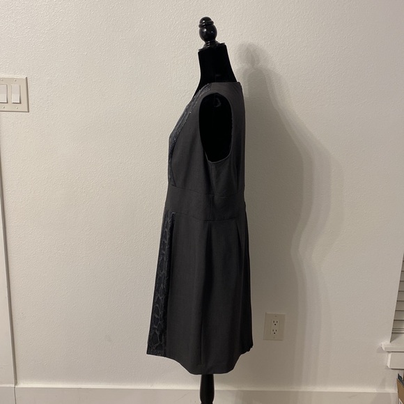 Calvin Klein Gray Snake Pattern Micro Sequin Front Sleeveless Knee Length Dress - Picture 4 of 11